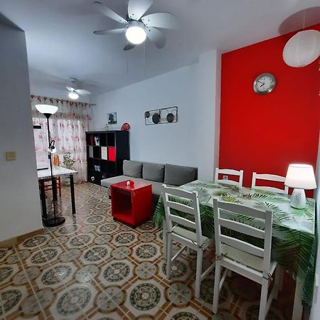 Habitaciones En Mi Piso Del Centro De Уелва Екстериор снимка