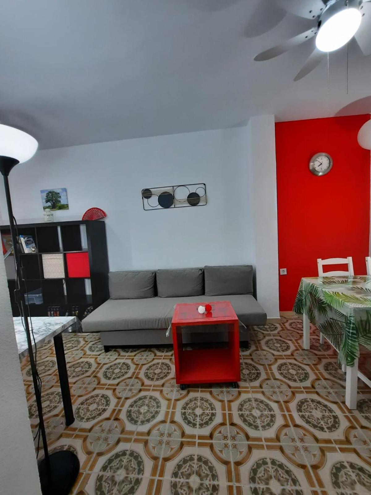 Habitaciones En Mi Piso Del Centro De Уелва Екстериор снимка