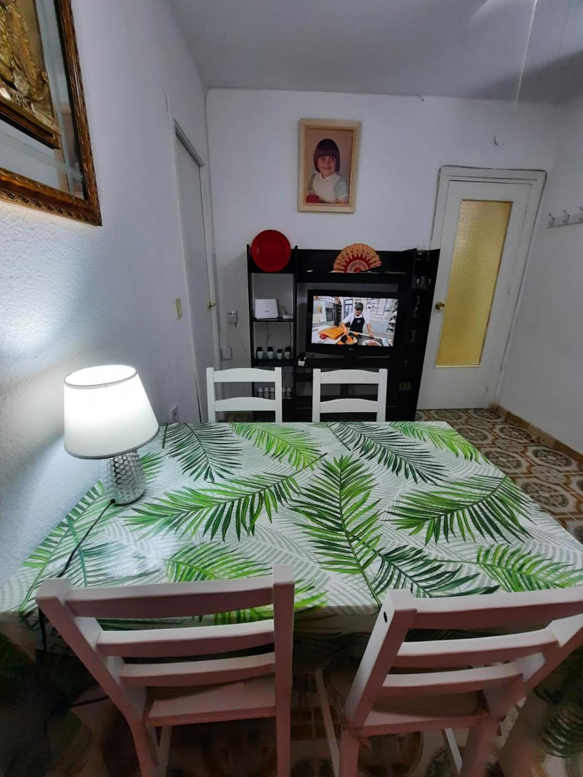 Habitaciones En Mi Piso Del Centro De Уелва Екстериор снимка