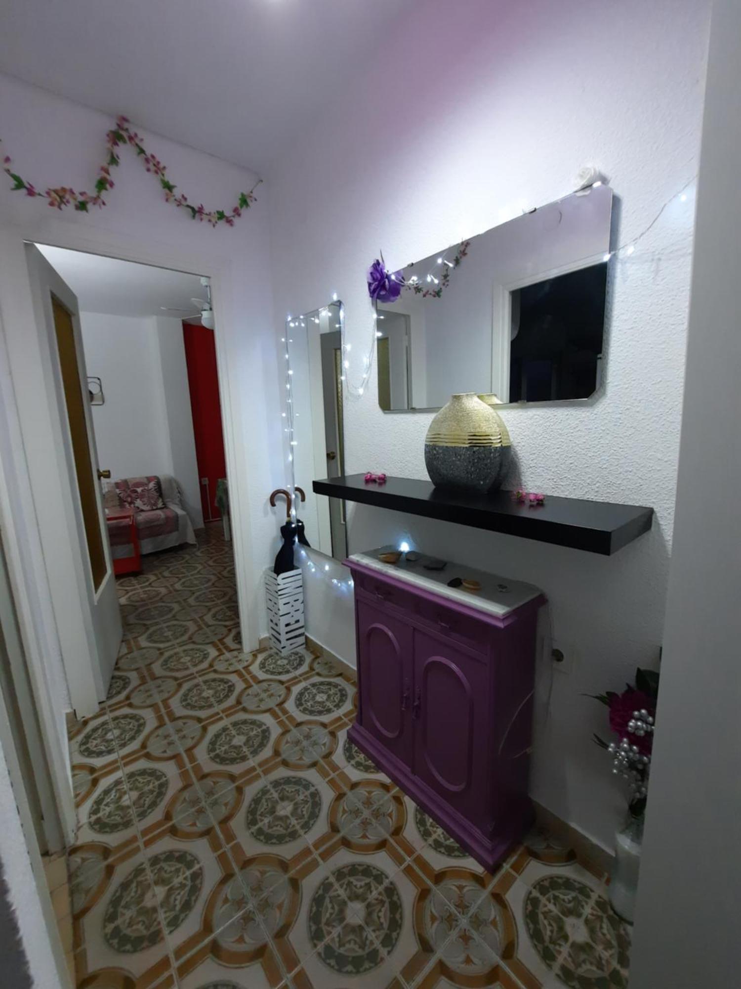 Habitaciones En Mi Piso Del Centro De Уелва Стая снимка